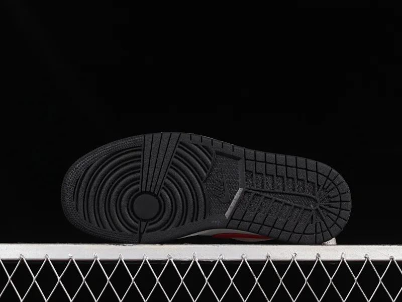 All categories Air Jordan Jordan series basketball shoes Air Jordan 1 Low G version pure original Air Jordan 1 Low "Siren Red" AJ1 Joe 1 black and white red low-top cultural basketball shoes DC0774-004